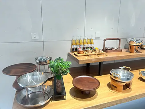 SHOWROOM 1